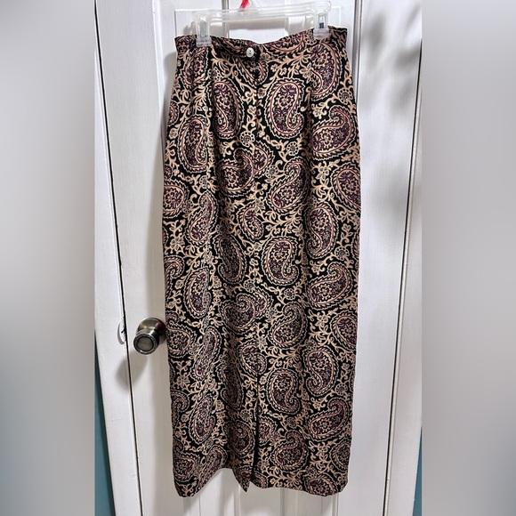 Harold’s long dress skirt - Picture 4 of 8